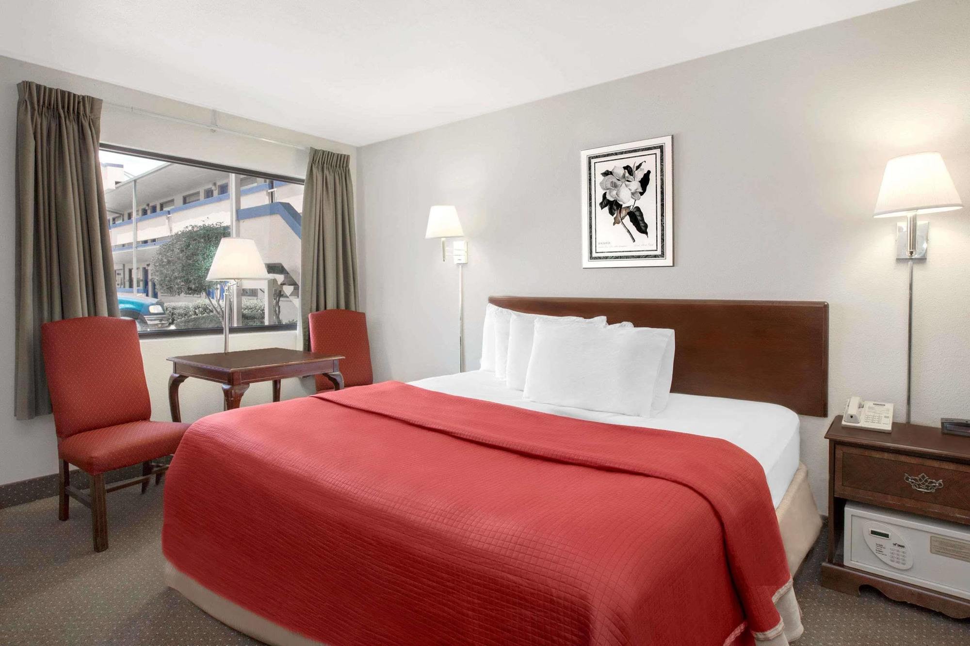 Travelodge By Wyndham Lafayette Extérieur photo